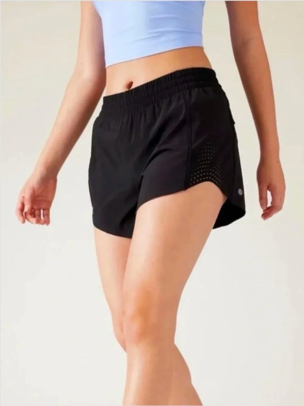 Athleta Hustle 4.5" Shorts Black Small